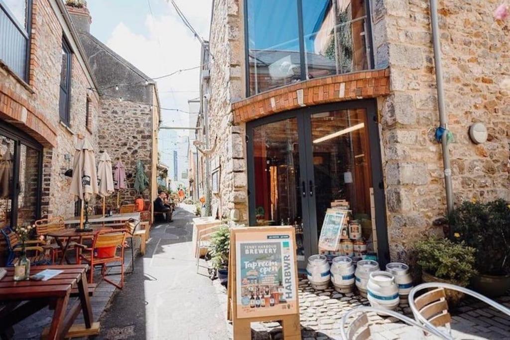 Ship Cottage Tenby Beach 50M Exterior foto